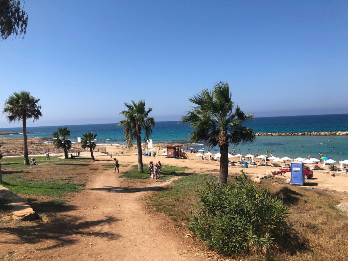 Royal Seacrest Apartment Paphos ภายนอก รูปภาพ