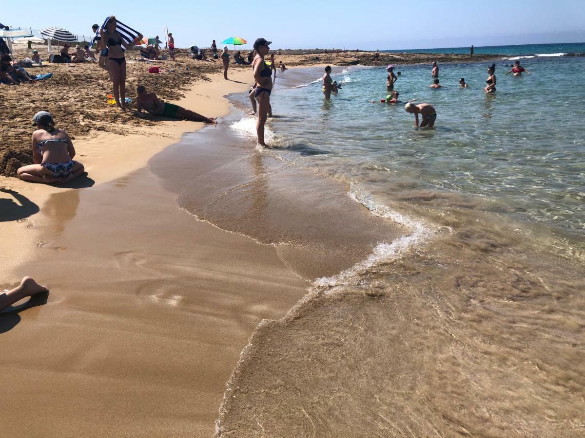 Royal Seacrest Apartment Paphos ภายนอก รูปภาพ